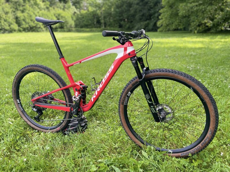Kross Earth Team, vel. 20"(XL), 10.6kg, XTR, karbon kola DT Swiss 1200