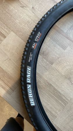 Prodám 2x MAXXIS REKON RACE 29x2.40WT EXO/TR
