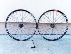 DT SWISS M1800