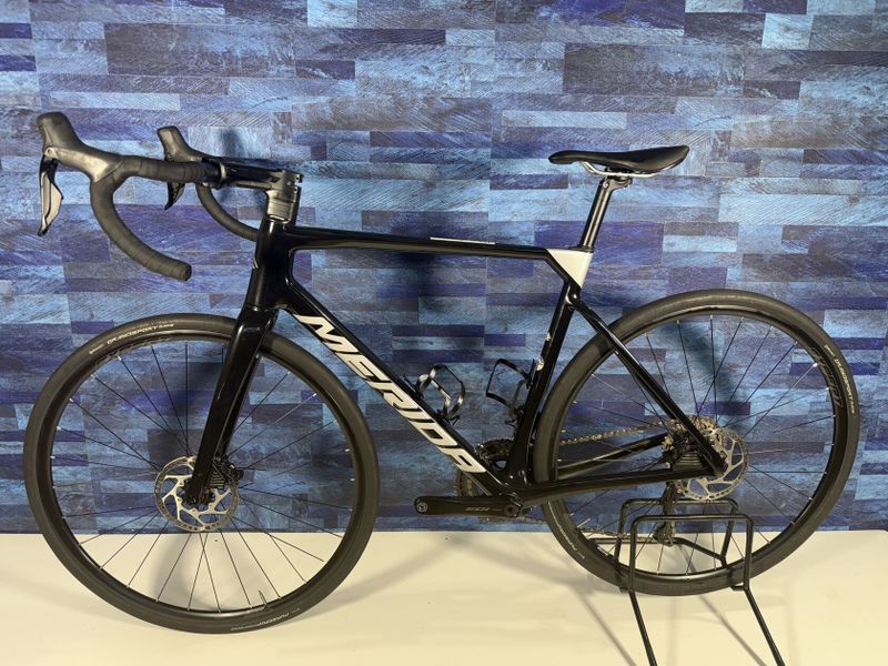 Rozvoz po ČR - Merida 2024 - Scultura 6000 elektrické řaz. 2x12 - vel. L pro 182-188cm (kolo č.137)