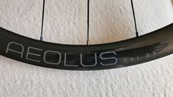 Silniční kola Bontrager Aeolus RSL 37 TLR pro kotoučové brzdy