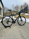 Silniční kolo STEVENS Izoard Pro Disc Stealth Black - 58cm