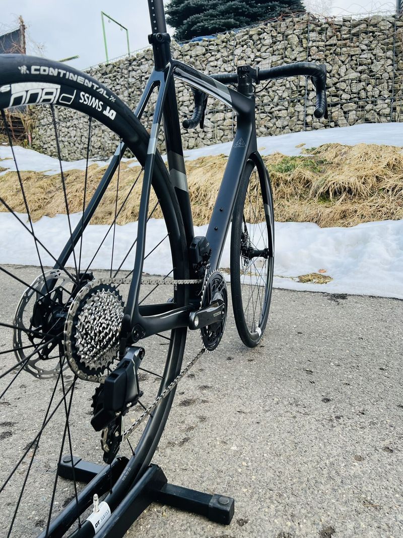 Silniční kolo STEVENS Izoard Pro Disc Stealth Black - 58cm