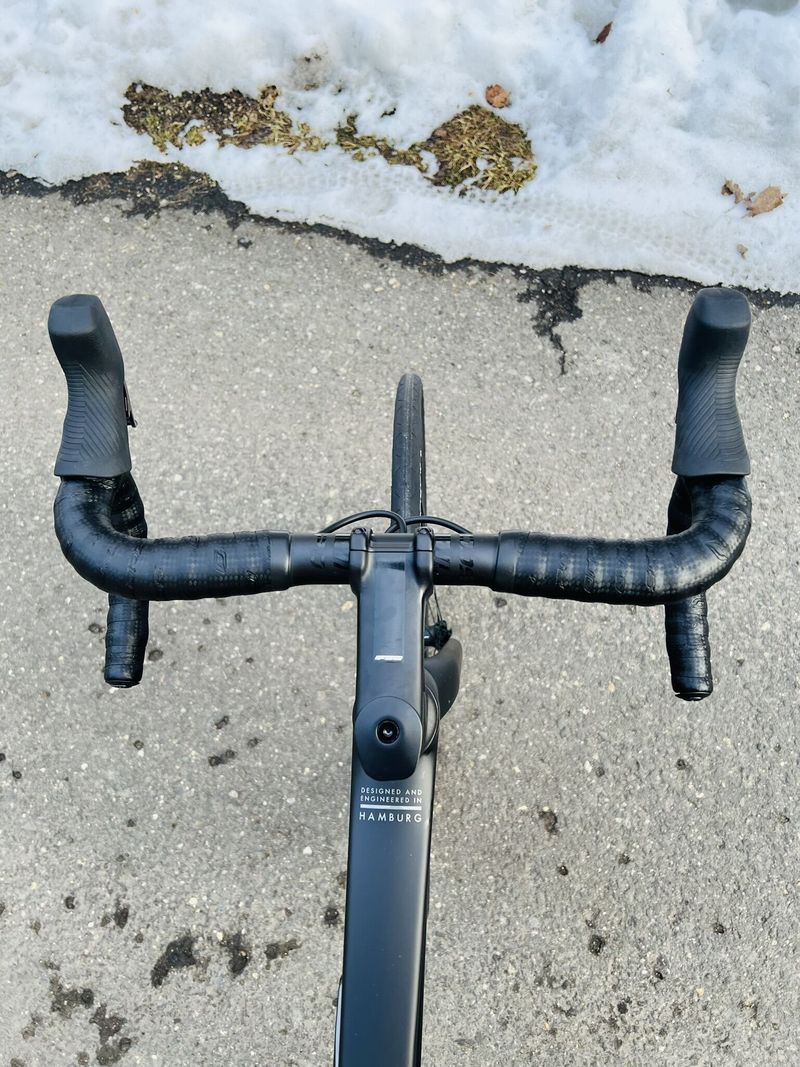 Silniční kolo STEVENS Izoard Pro Disc Stealth Black - 58cm