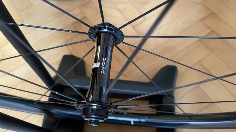 Puncho Rush 38 carbon / pláště Continental 5000 / Shimano Sram 11s