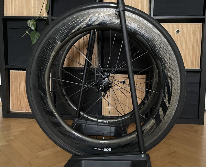 Zipp 303 808 Firecrest / pláště Continental / Shimano Sram 11s