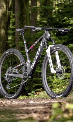SCOTT SPARK RC WORLD CUP EVO