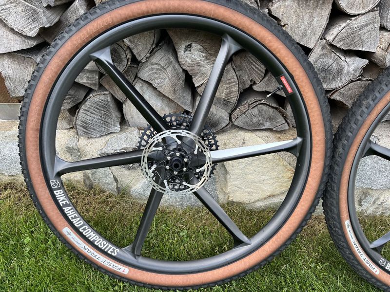 prodám Bike Ahead Composites BiTurbo RS.X 29er