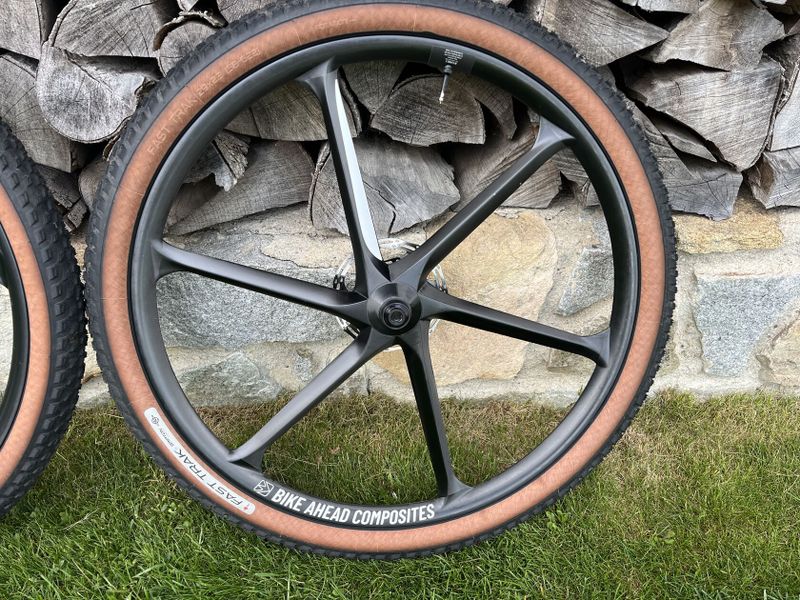 prodám Bike Ahead Composites BiTurbo RS.X 29er