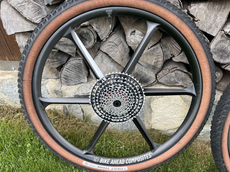 prodám Bike Ahead Composites BiTurbo RS.X 29er