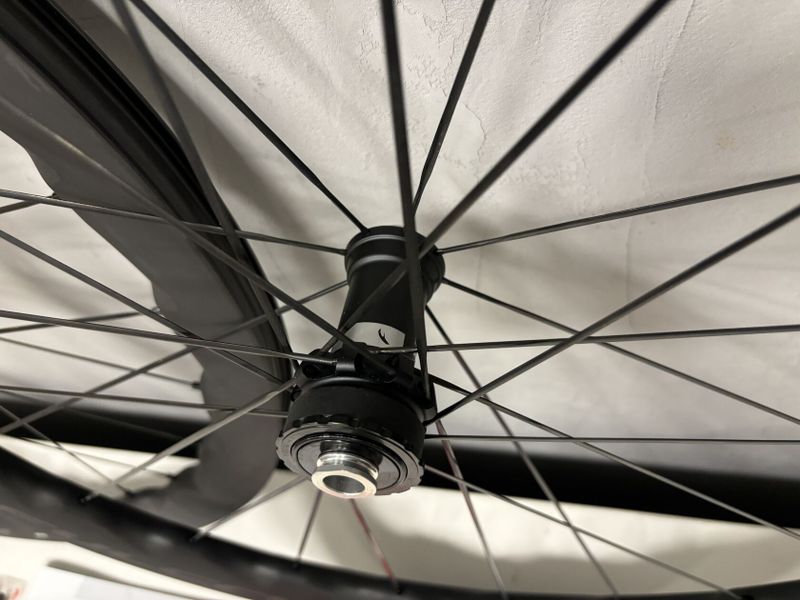 Zapletená kola Fulcrum Sharq Carbon