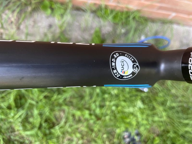 Prodám Focus IZALCO MAX Disc DURA ACE Mix, velikost L