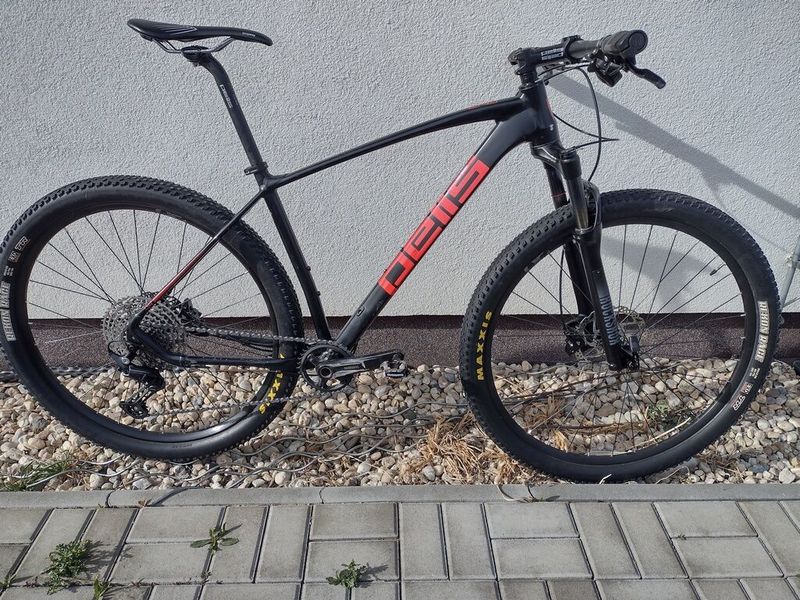 Pells Razzer Elite model 2021, velikost L