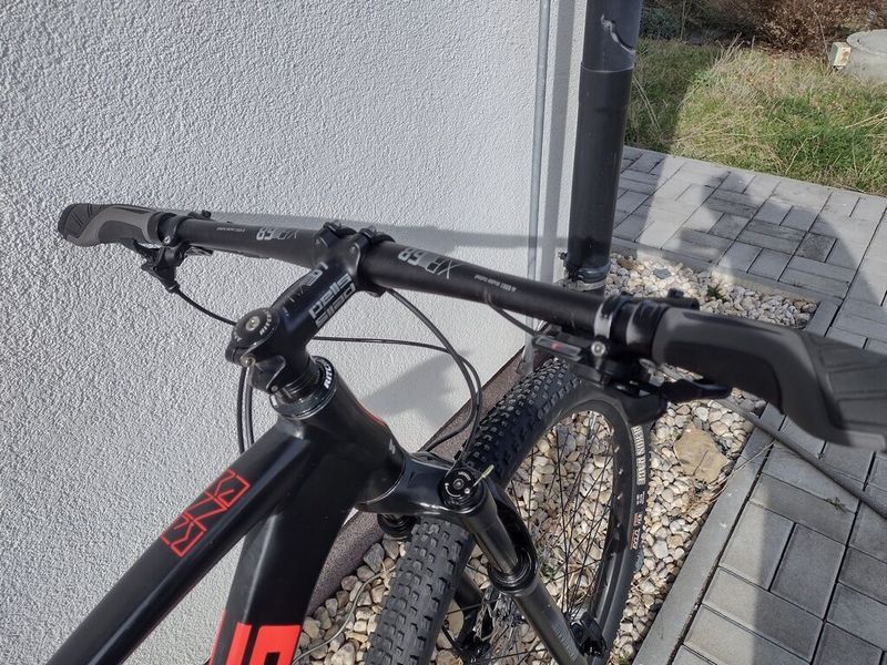 Pells Razzer Elite model 2021, velikost L