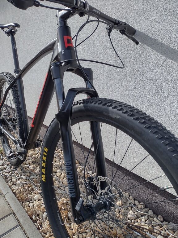 Pells Razzer Elite model 2021, velikost L