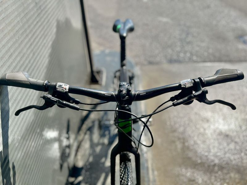 Giant ToughRoad SLR 2 (2020) - perfektní stav, málo jeté