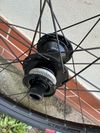 Zapletená kola Stans ZTR Crest S1 Lefty/Ai s plášti Schwalbe, zánovní, top stav, pro Cannondale