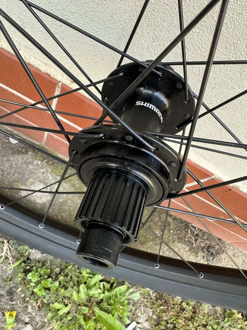Zapletená kola Stans ZTR Crest S1 Lefty/Ai s plášti Schwalbe, zánovní, top stav, pro Cannondale
