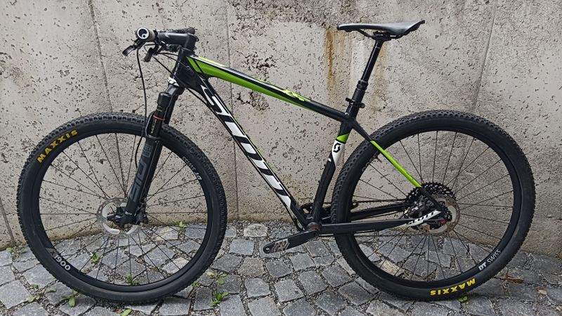 karbonové horské kolo SCOTT Scale 920 a 935