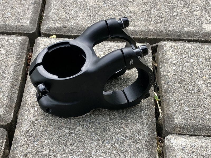Představec Bontrager Line Pro - 35,0 / 0° - Blendr - černý 