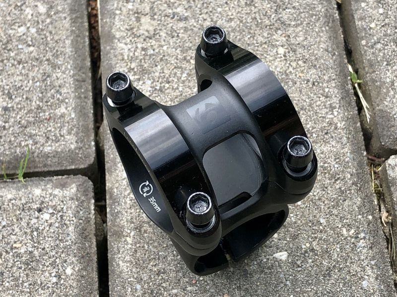 Představec Bontrager Line Pro - 35,0 / 0° - Blendr - černý 