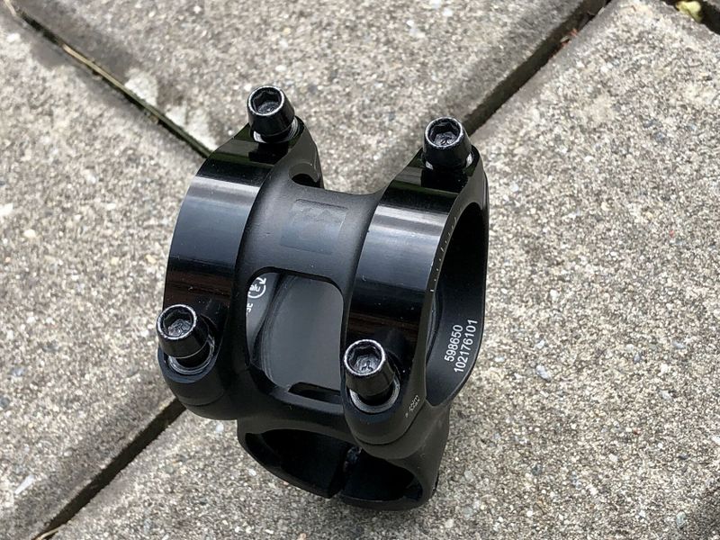 Představec Bontrager Line Pro - 35,0 / 0° - Blendr - černý 