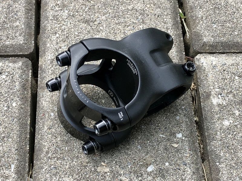 Představec Bontrager Line Pro - 35,0 / 0° - Blendr - černý 