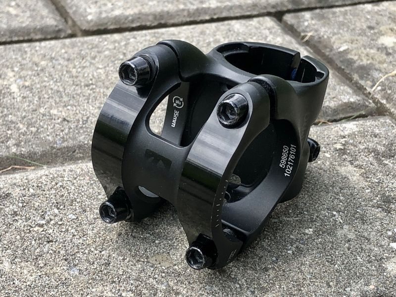 Představec Bontrager Line Pro - 35,0 / 0° - Blendr - černý 