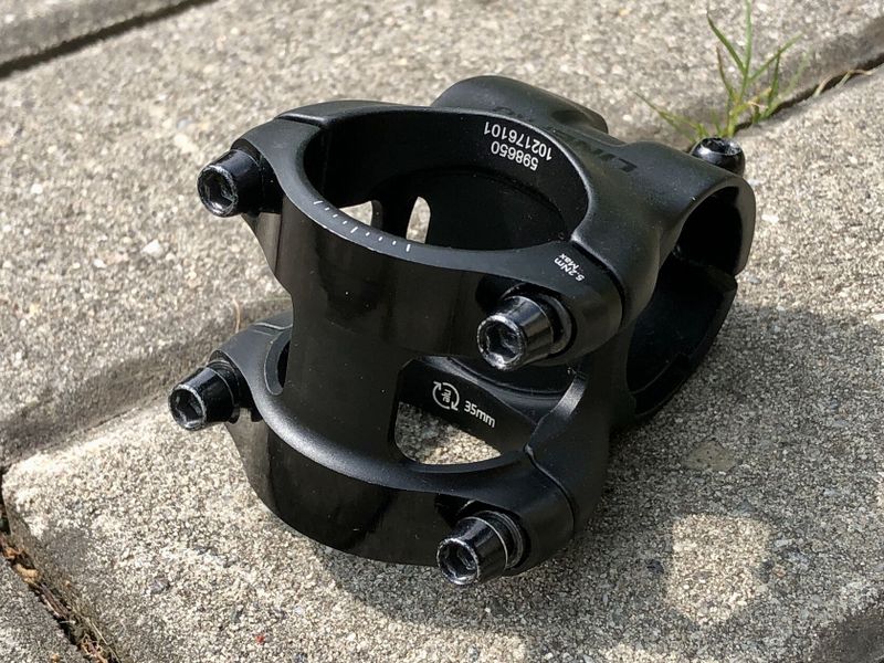 Představec Bontrager Line Pro - 35,0 / 0° - Blendr - černý 