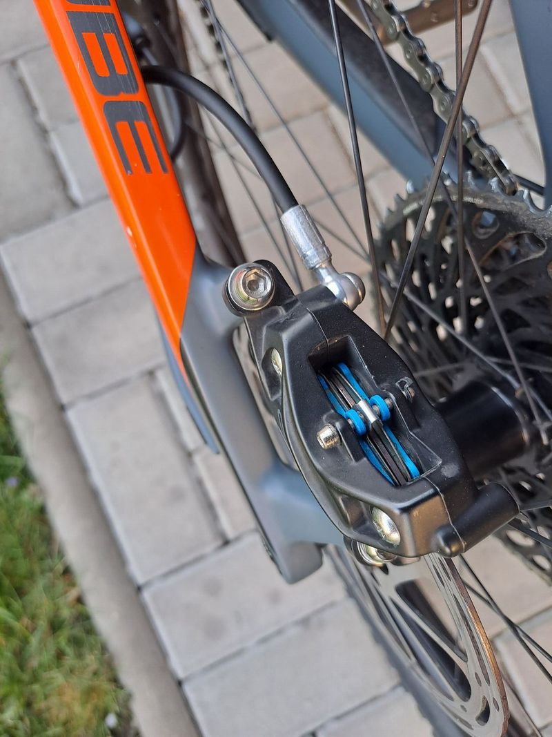 TOP enduro kolo Cube Stereo / velikost M / 29er kola / Fox po servisu / dobrý stav