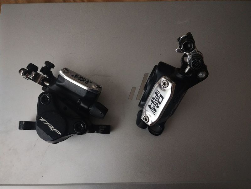 Trp Hy/RD post mount+nové destičky Shimano 