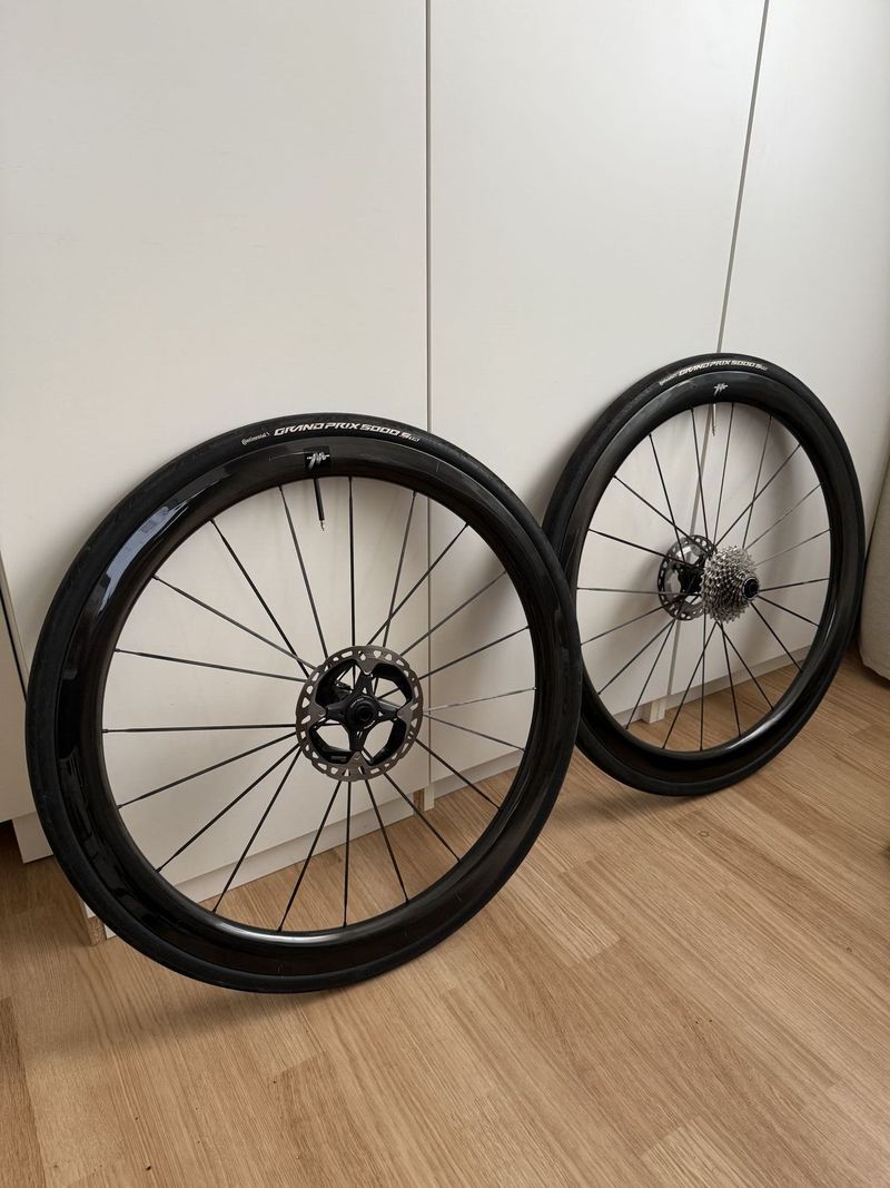 Karbonová kola Farsports 45mm VÁHA 1240g