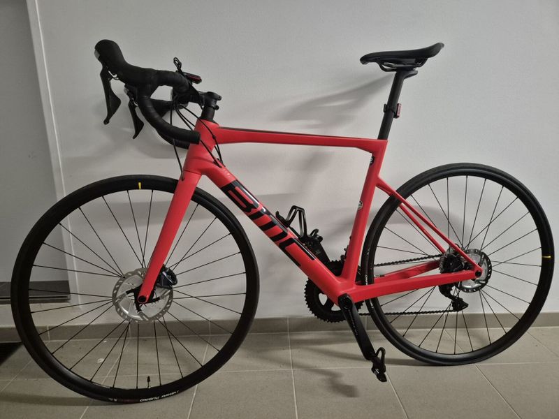 BMC - Teammachine SLR FIVE Neon Red/Black