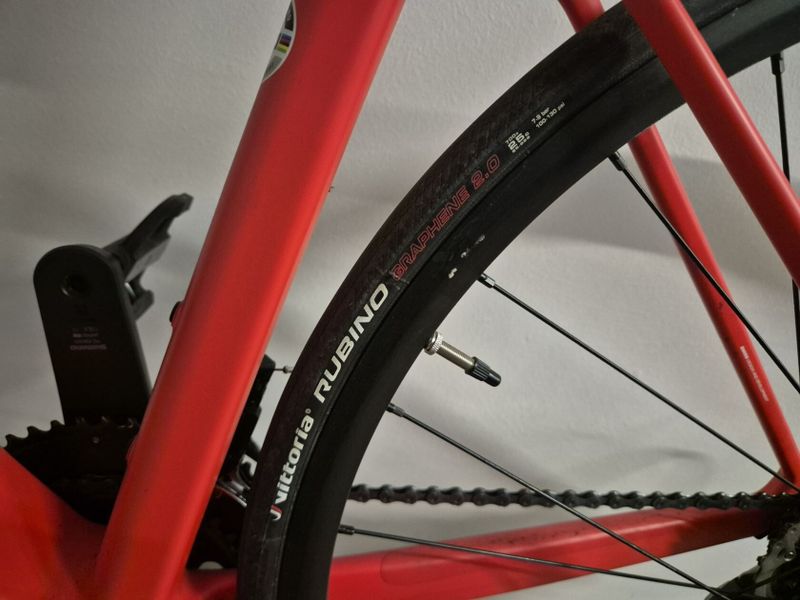 BMC - Teammachine SLR FIVE Neon Red/Black