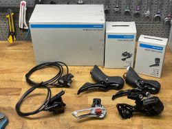 Mechanická Sada 105 12s - páky, třmeny, přehazovačka a přesmykač