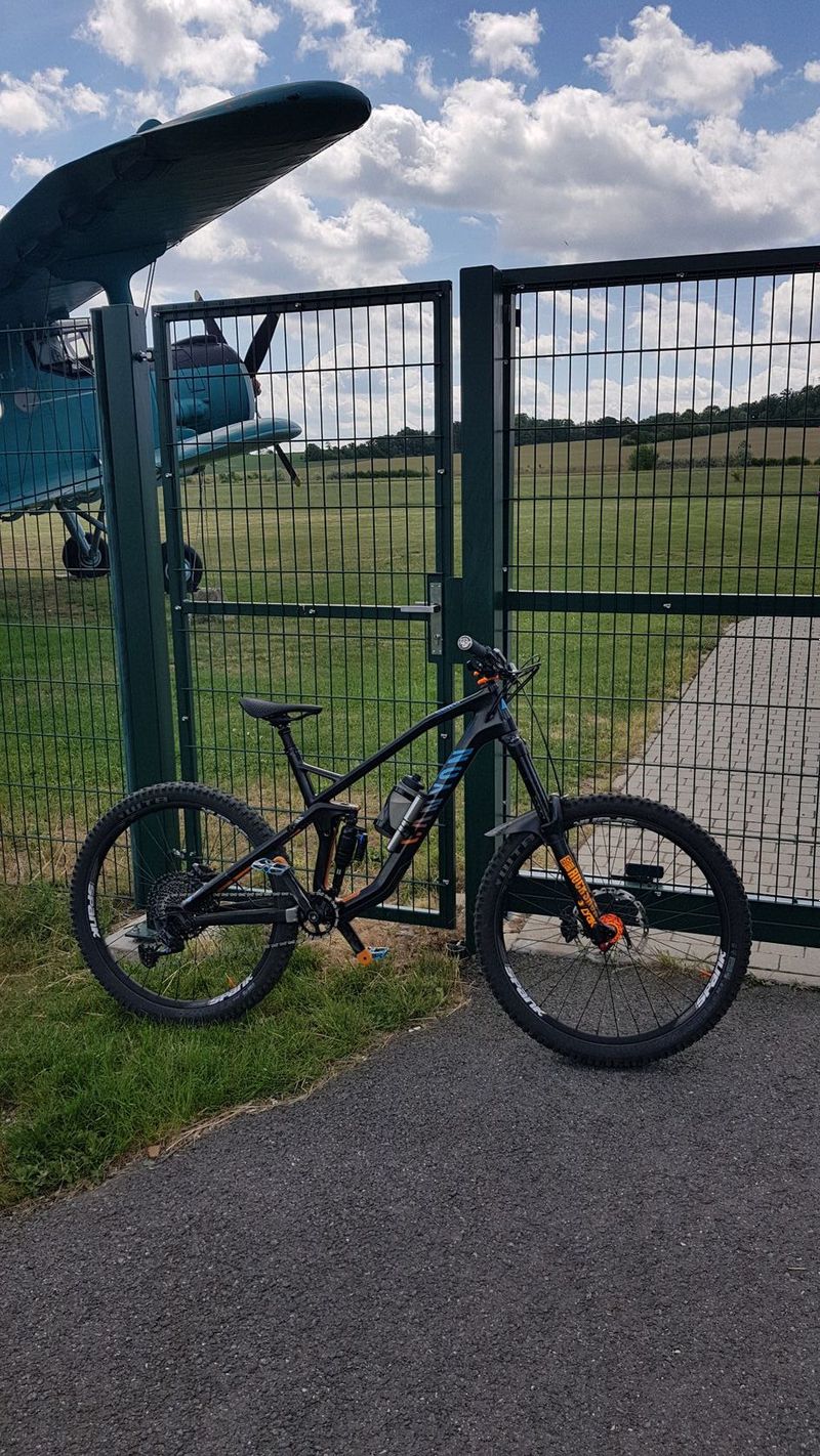Canyon Strive 27,5 karbon - vysoké zdvihy - pevná kola - GX eagle - prohlídka u I.P. Pavlova