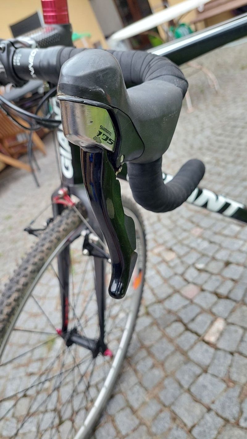 Giant TCX 1 (Shimano 105), velikost M z roku 2011, s wattmetrem Inpeak