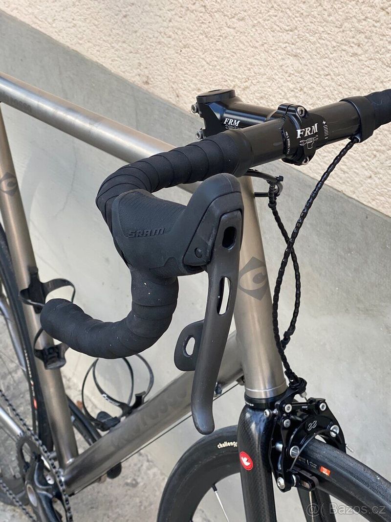 Titanové Custom kolo Cielo Rosso 6,4kg (XL) Použité