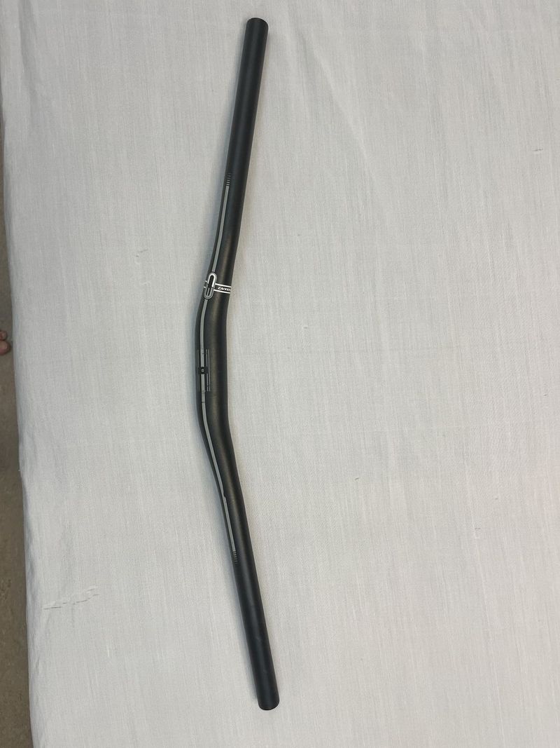 Cannondale C3 řídítka rovná 680mm