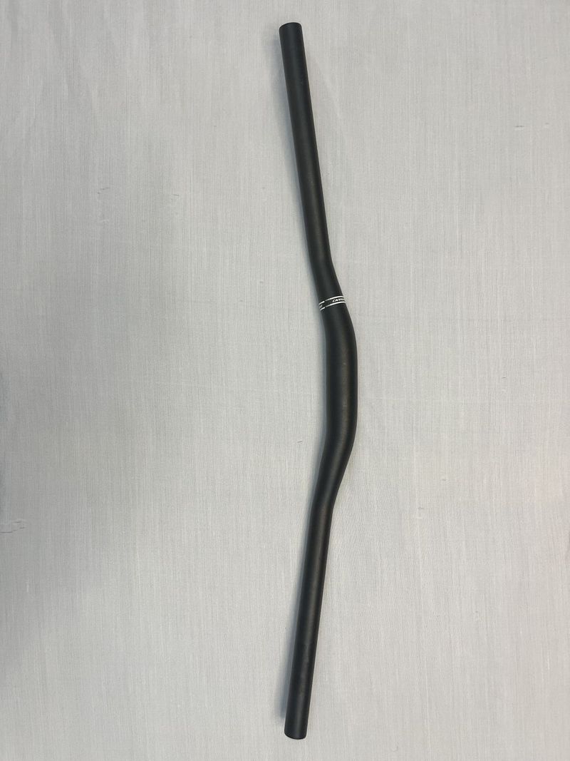 Cannondale C3 řídítka rovná 680mm