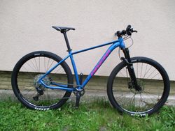 Nové 29" kolo ROZZO BOOST Grace 19", vzduch. vidlice Manitou Markhor, Shimano Deore1x12, pevné osy