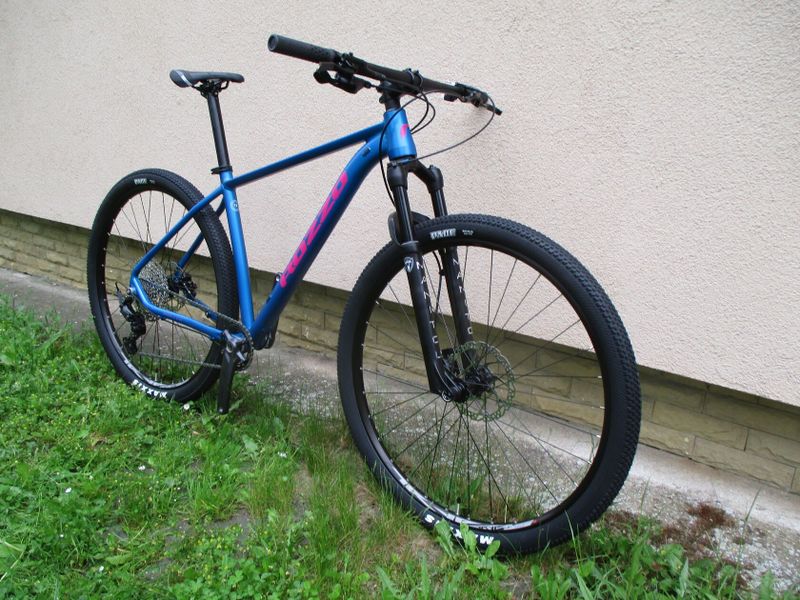 Nové 29" kolo ROZZO BOOST Grace 19", vzduch. vidlice Manitou Markhor, Shimano Deore1x12, pevné osy