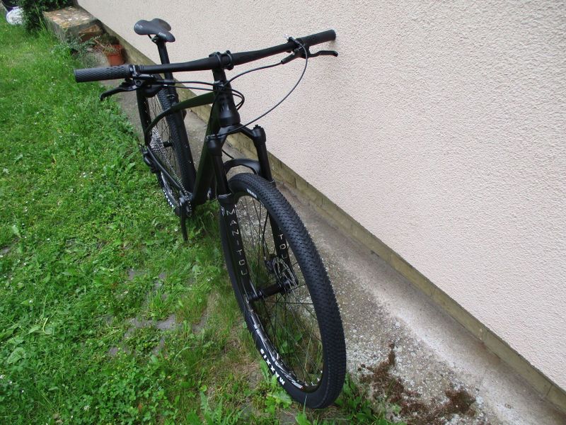 Nové lehké 29" kolo na rámu Maxbike M909 17", SLX/Deore 1x12, vzduch. vidlice Manitou Markhor