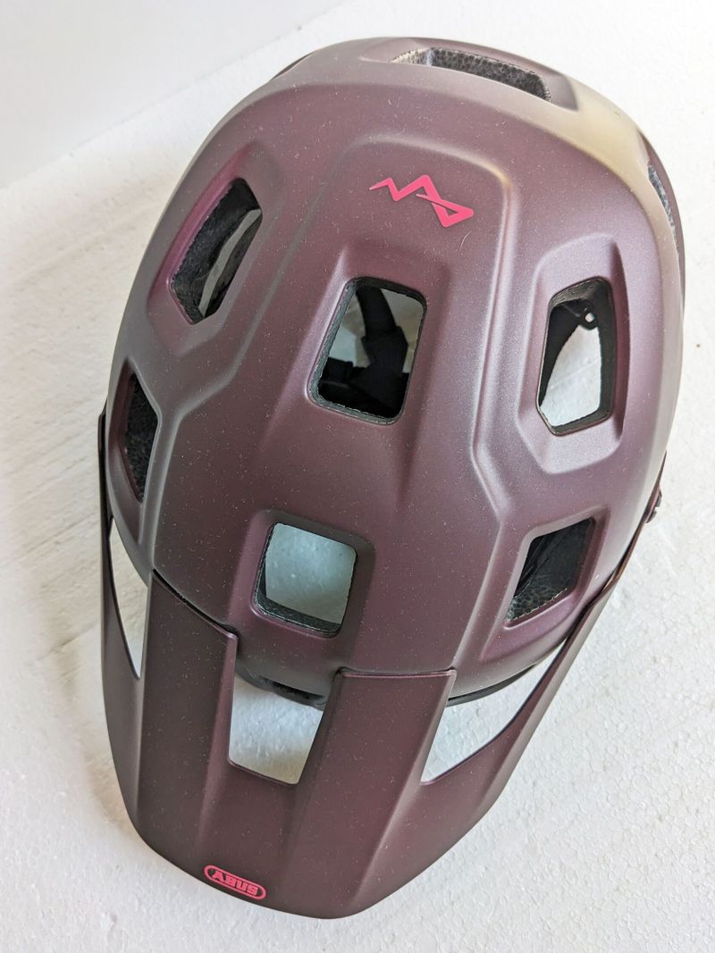 Dámská allmountain/trailová přilba Abus MoDrop wildberry 57-61cm