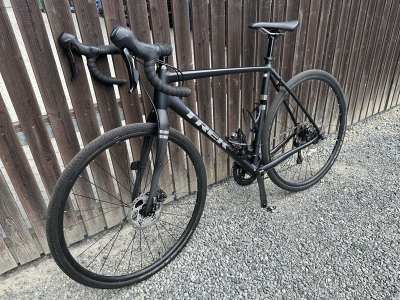 Trek Checkpoint ALR 4, vel.56