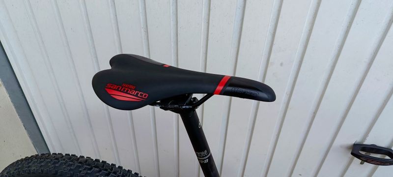 MTB na rámu Specialized vel.L pěkný stav bez investic,rychlé jednání sleva