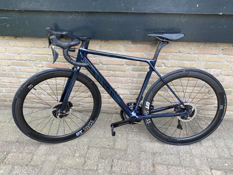 Canyon Ultimate CF SLX Disc 9.0 Di2