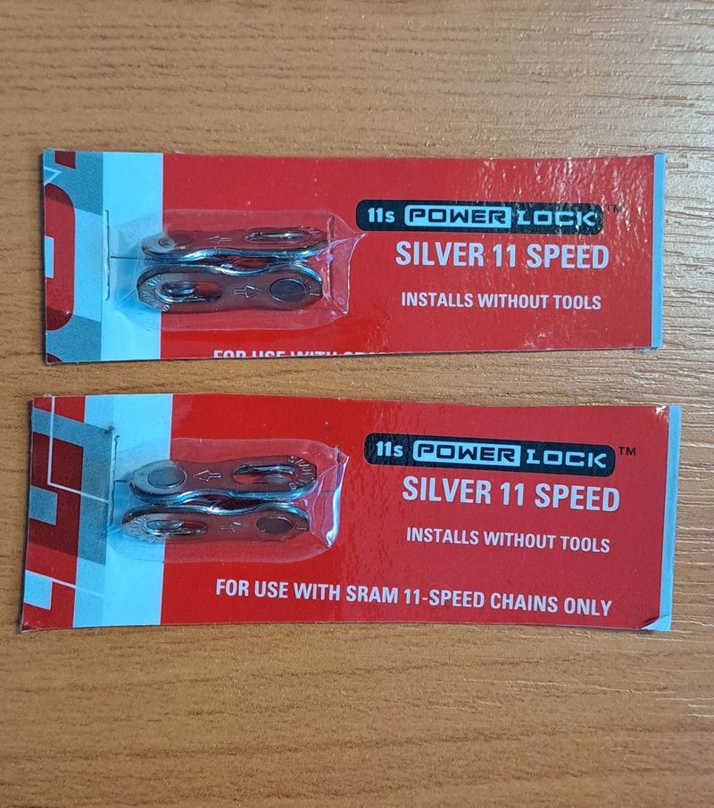 Spojky řetězu SRAM a KMC