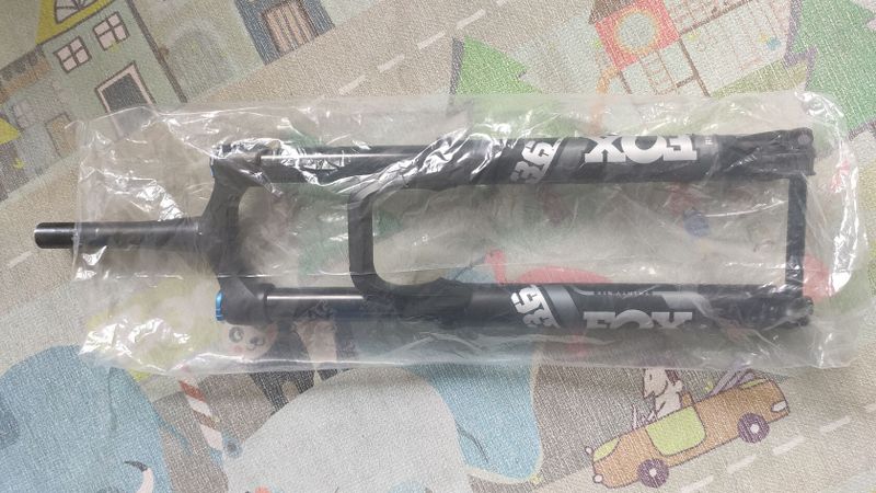 FOX 36 Rhythm Grip 160mm 29" 2023