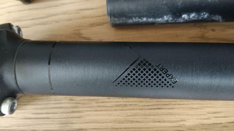 karbonová sedlovka 27,2 30,9 31,6 34,9